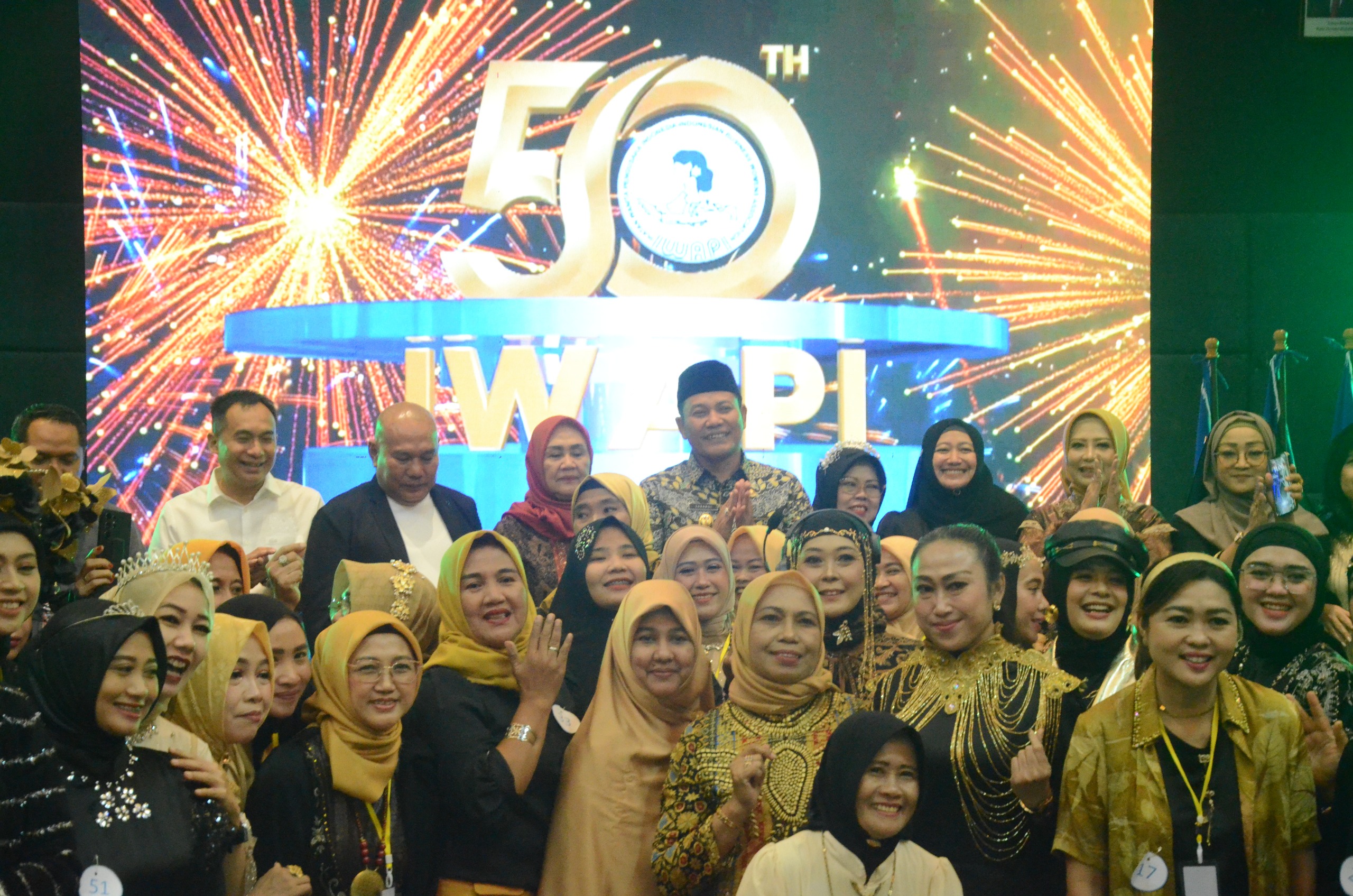 Plt. Bupati Sidoarjo Apresiasi Peran IWAPI dalam Pemberdayaan Perempuan di HUT Ke-50