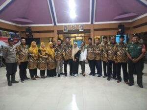 Kepala Desa beserta perangkat Desa