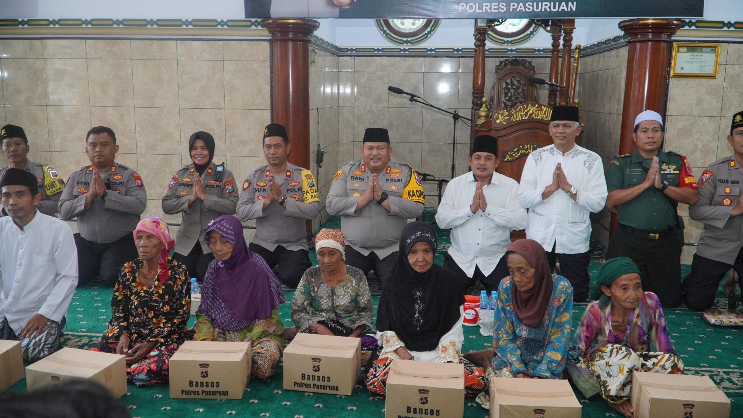 Kapolres Pasuruan Gelar Curhat Kamtibmas dan Safari Ramadhan di Masjid Al-Mustakim Raci