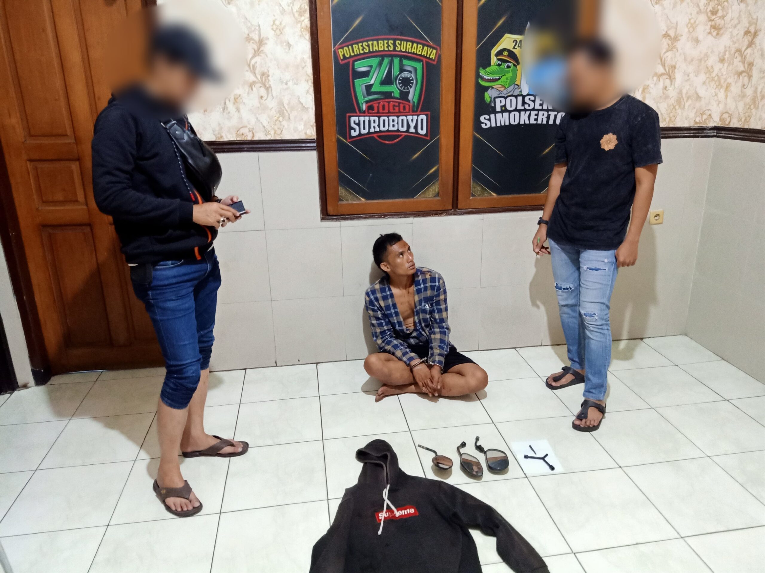 Tim anti bandit Reskrim Polsek Simokerto, berhasil membekuk pelaku curanmor di Kebon Dalem