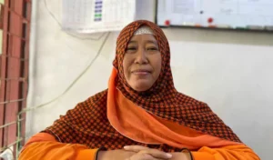Kepala Humas Perusahaan Daerah Taman Satwa (PDTS) Kebun Binatang Surabaya, Lintang Ratri