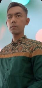 Eka Irkens P.S., S.H., C.MTr. yang merupakan salah satu sosok trainer motivasi di Indonesia