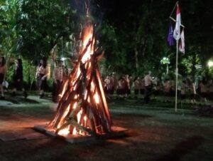 Kegiatan Api Unggun Bersama Siswa-Siswi tingkat Penggalang dan Siaga
