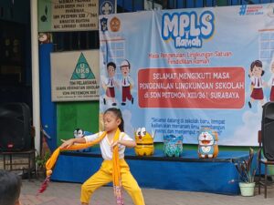 Aqila safa kelas 1 SDN Petemon Xlll/361 Surabaya