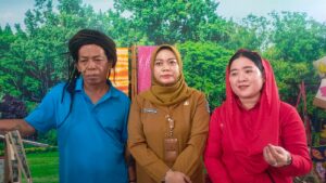 Cak Sodiq, Whiwhin Sri Wahyuningrum, Ning Tiwi saat konferensi pers