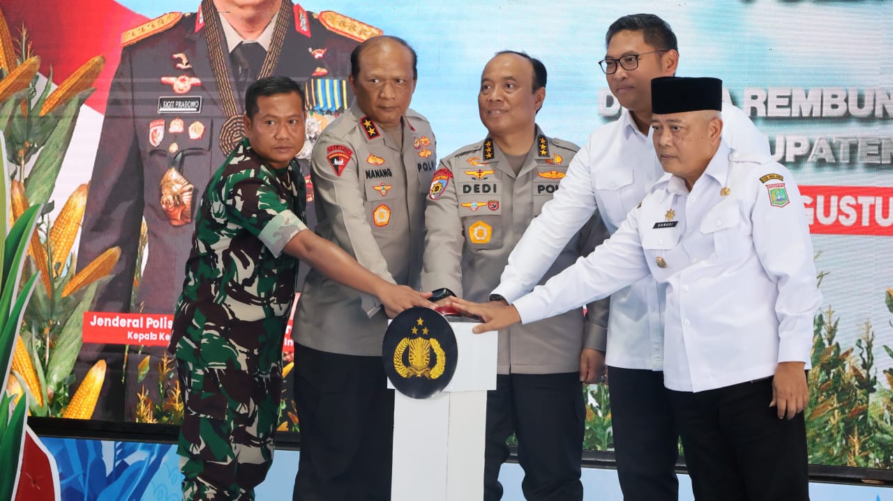 Polri Resmikan 8 SPPG Operasional Dan Groundbreaking 205 Unit Serentak Seluruh Indonesia