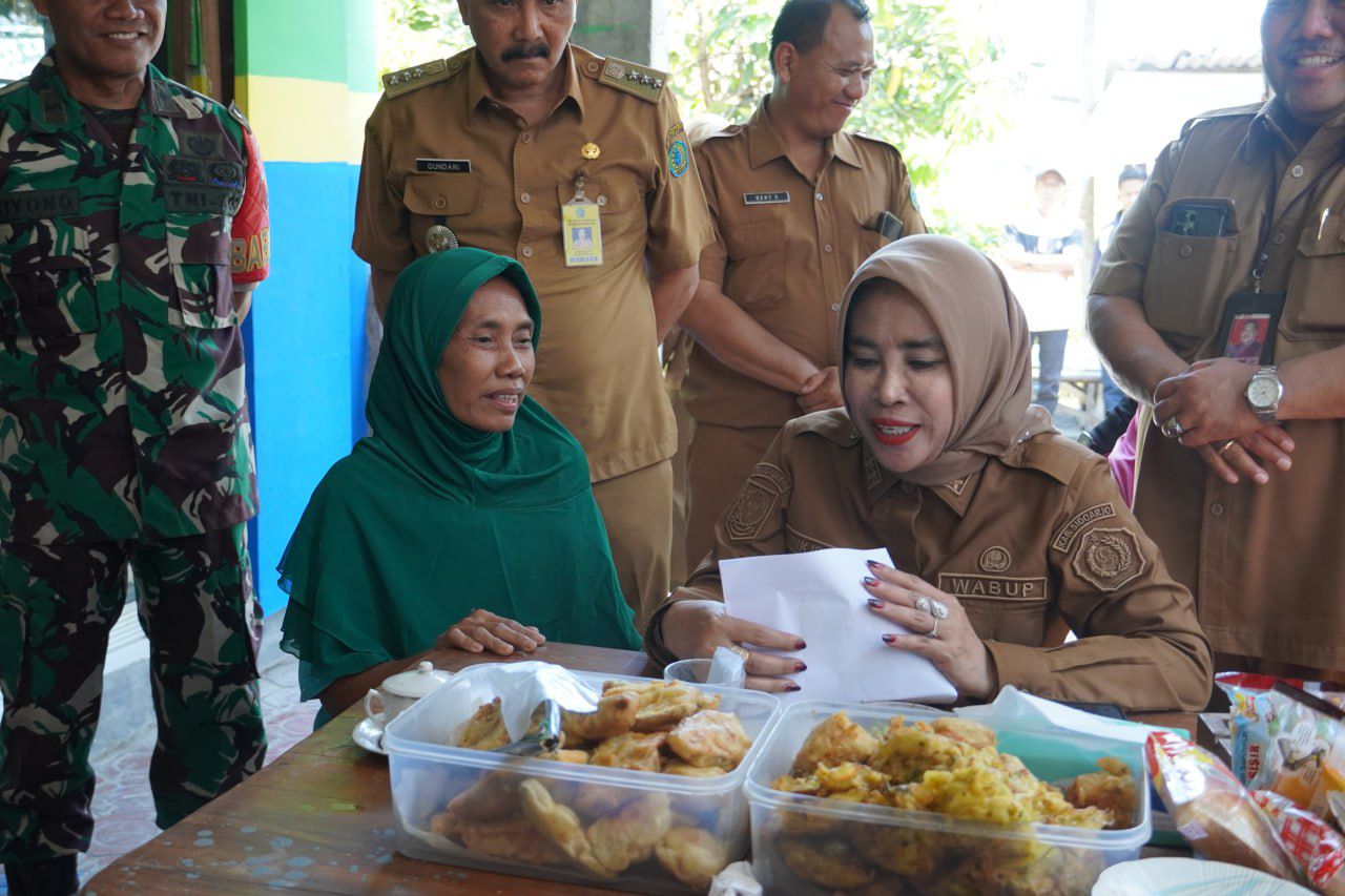 Pemkab Sidoarjo Bedah Warung Rakyat di Desa Sarirogo