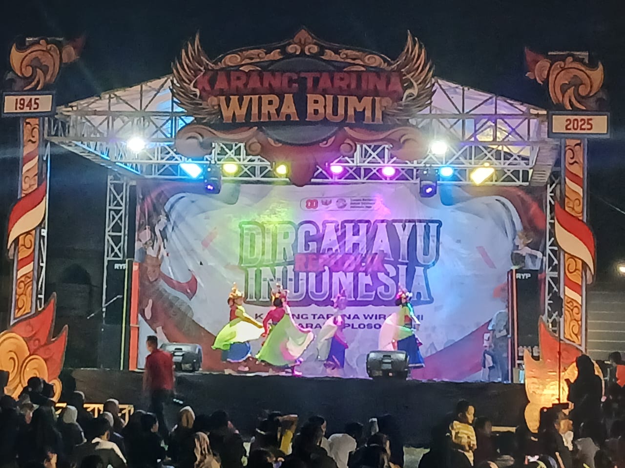 Warga Dukuh Karang Ploso RW 02 Bangkingan Gelar Semarak HUT RI ke-80