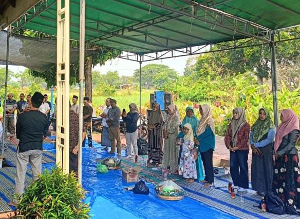 Warga Banjarsari Mojokerto Gelar Khotmil Qur’an Rutin di Makam Umum, Pererat Kerukunan dan Lestarikan Tradisi