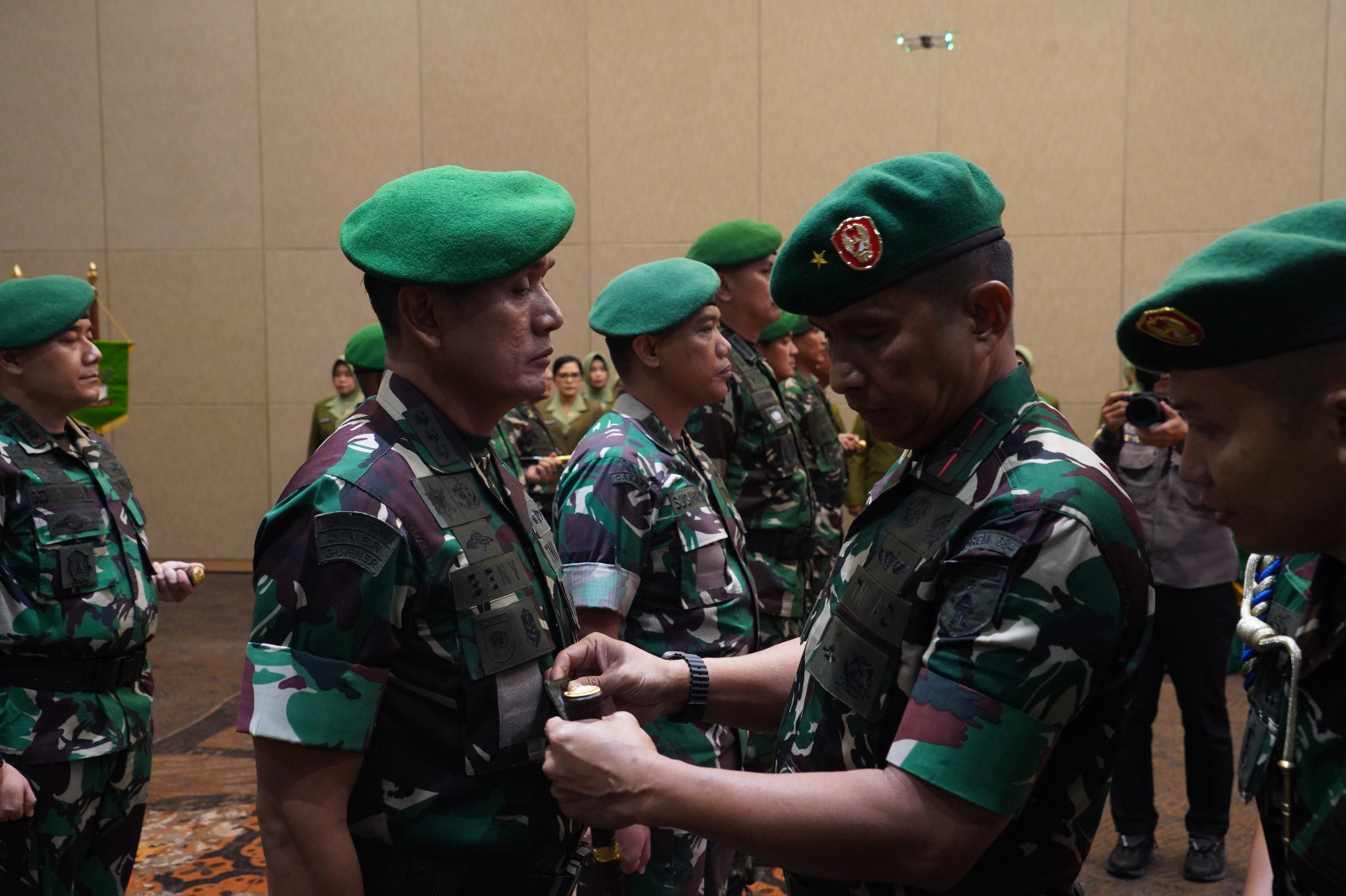 Pergantian Jabatan Strategis di Korem 084/Bj, Danrem Pimpin Langsung Upacara Sertijab