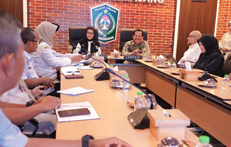 Pemkab Lumajang Mou dengan Unesa
