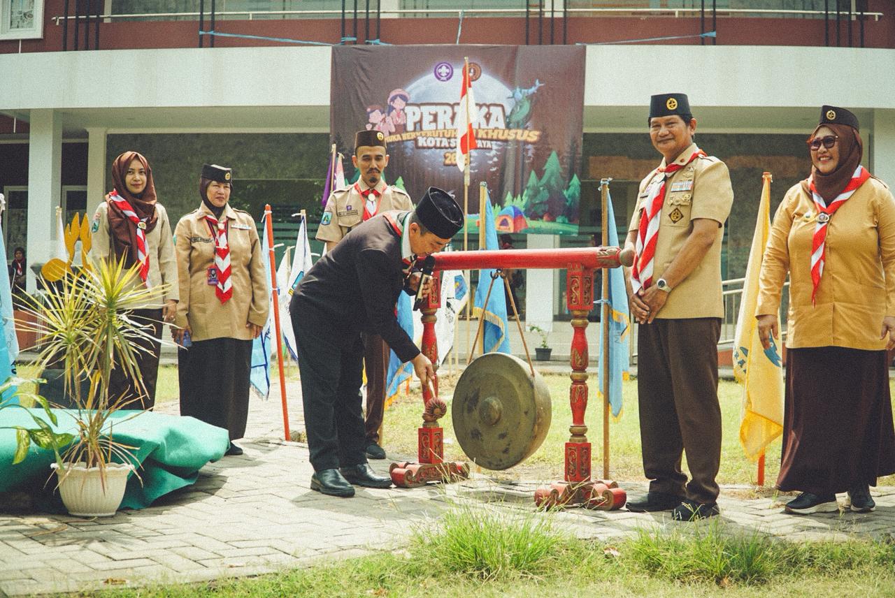 Pramuka ABK Surabaya Tunjukkan Kemandirian di Perkemahan Bersama 2025