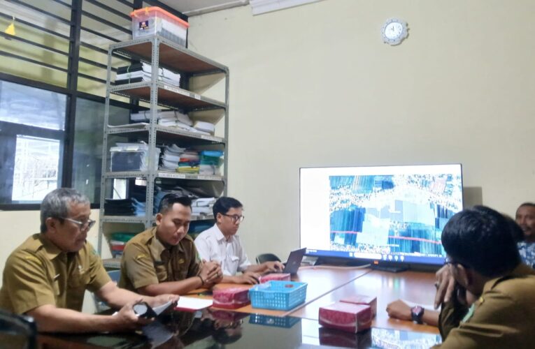 Dinas PU Bina Marga Sidoarjo Tindaklanjuti Keluhan Warga Terkait Drainase Desa Plumbungan