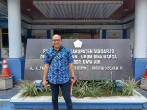 Radian Pranata Dwi Permana, S.H., selaku kuasa hukum warga,