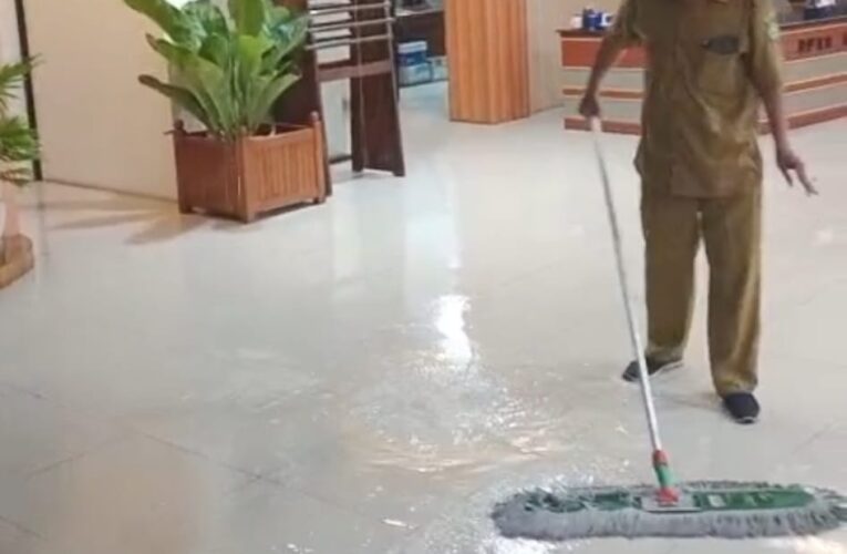 Banjir Genangi Gedung DPRD Sidoarjo, Ketua DPRD Tegaskan Bukan Dampak Proyek Perbaikan