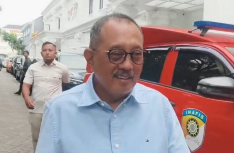Kasus Dugaan Korupsi Bimtek DPRD Surabaya Kembali Bergulir, Wakil Wali Kota Armuji Diperiksa Polisi