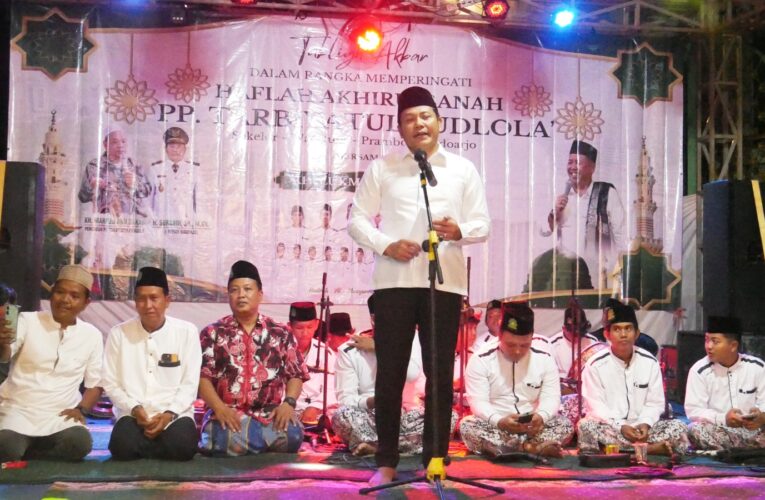 Bupati Subandi Hadiri Haflah Akhirussanah Ponpes Tarbiyatul Fudlola Prambon