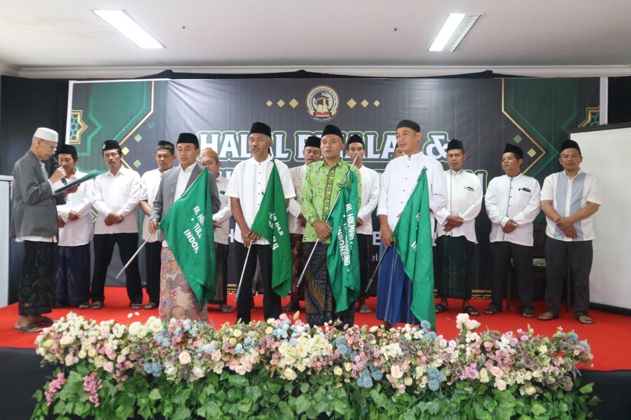 Pengukuhan petugas haji KBIHU Al Hikmah Tulungagung