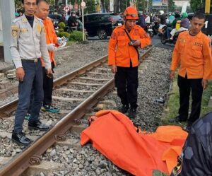 Petugas langsung melakukan pengecekan bersama tim gabungan