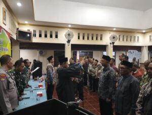 Proses Pengukuhan RT dan RW