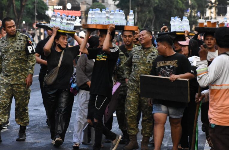 Haru di May Day: Kisah Jenderal yang Pernah Jadi Pedagang Kecil