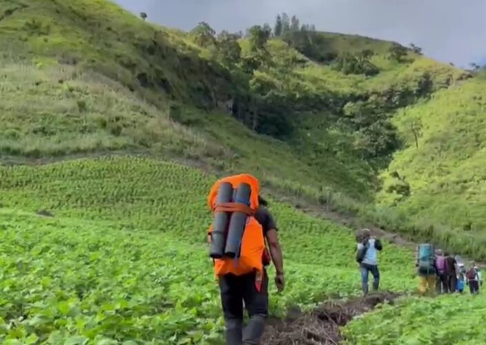 KPGM Buka Jalur Baru Pendakian Gunung Carenge di Bondowoso