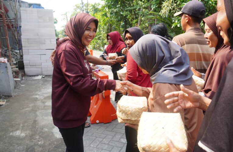 Wabup Sidoarjo Kurban 7 Sapi Jumbo, Bagikan 4 Ribu Paket Daging