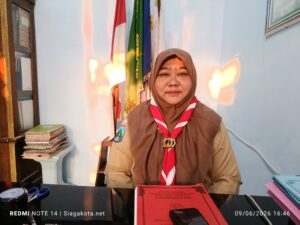 Kepala SDN Kedensari 2 Tanggulangin Rochmatul Ira