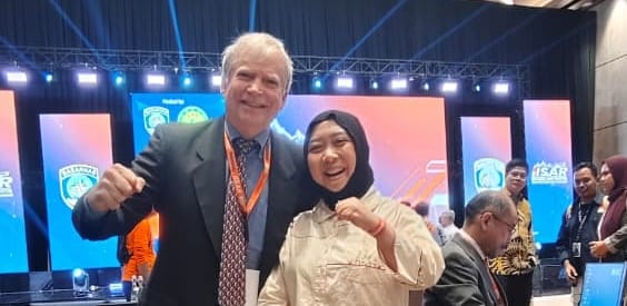 Arti bersama nara sumber Amerika, Dave Edwards dari US Coast Guards