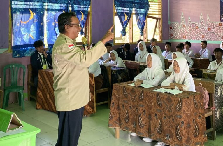 FRPB Pamekasan Berikan Edukasi Mitigasi Bencana dalam MPLS di Sejumlah Sekolah