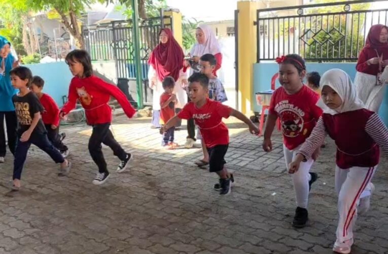 Memeriahkan HUT RI Ke 81Tahun 2026 Warga Rt 02, Rw 06 Kelurahan Keputih Gelar Aneka Lomba