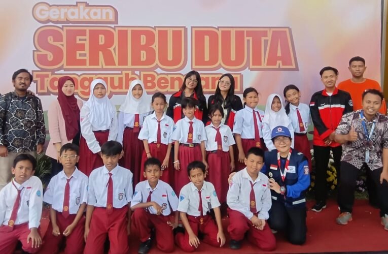 Dukung Gerakan Seribu Siswa Sahabat Tangguh Bencana ITS, LMI Kerahkan Tim Medis dan Ambulans